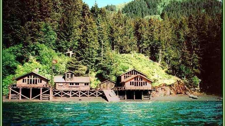 Sadie Cove is one of the best eco-lodges in the United States
