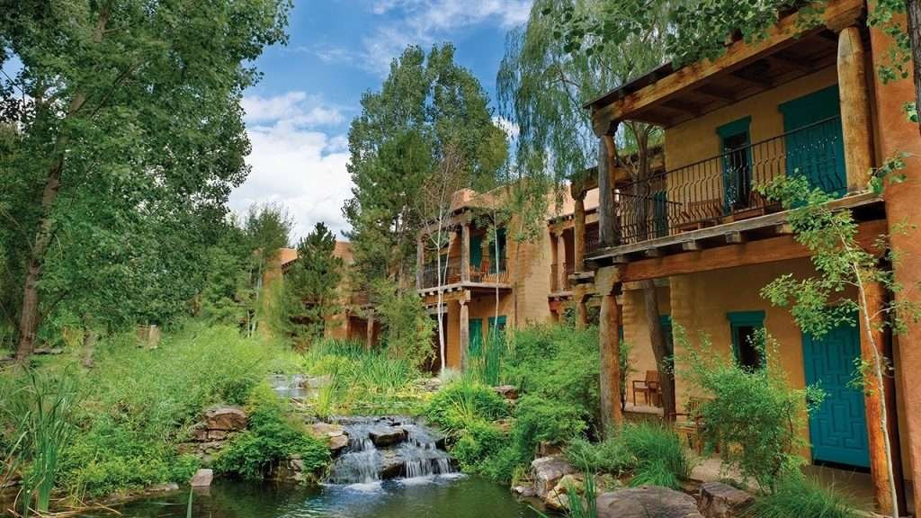 El Monte Sagrado is one of the best eco-lodges in the United States